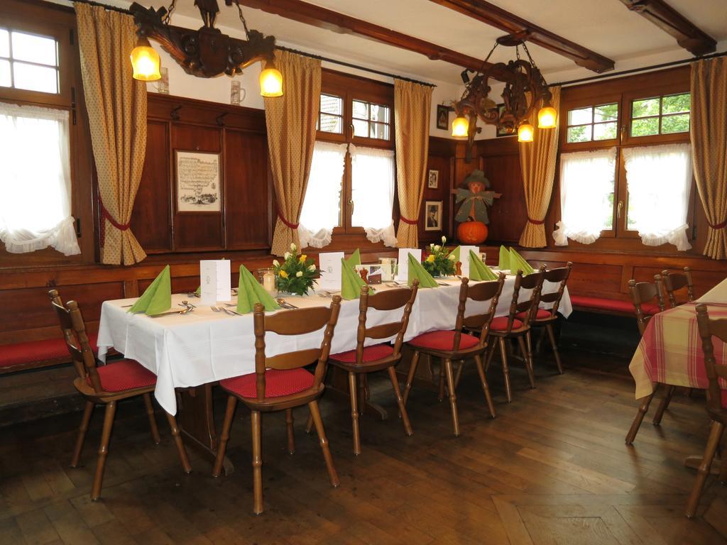 Gasthof Zum Goldenen Kreuz Wilhelmsdorf  المظهر الخارجي الصورة